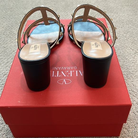 Authentic Valentino block heel sandal - Picture 3 of 4